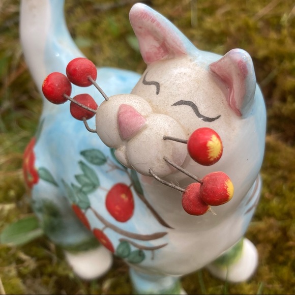 Annaco Creations Other - 2002 Annaco Apples Kitty Figurine!!